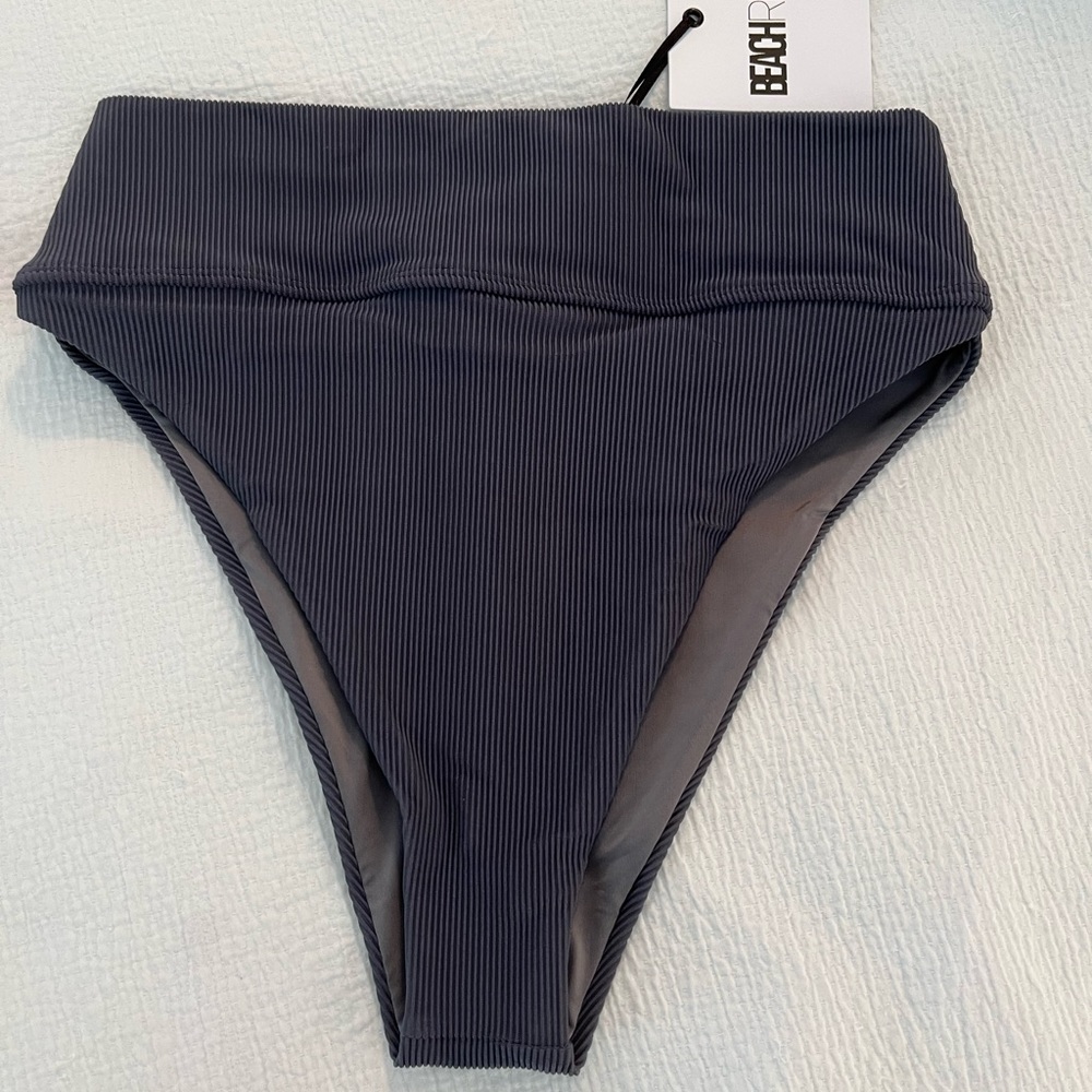 ISO: Matching Beach Riot Grey Top